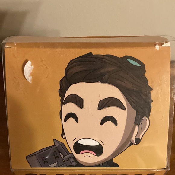 Dan TDM Vinyl Figure - Picture 11 of 12